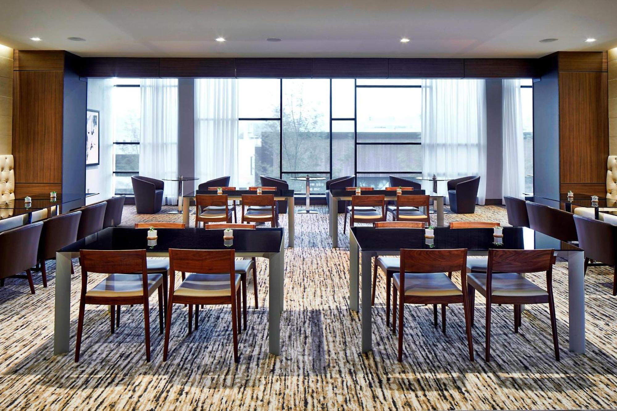 Ac Hotel By Marriott Cleveland Beachwood Eksteriør billede